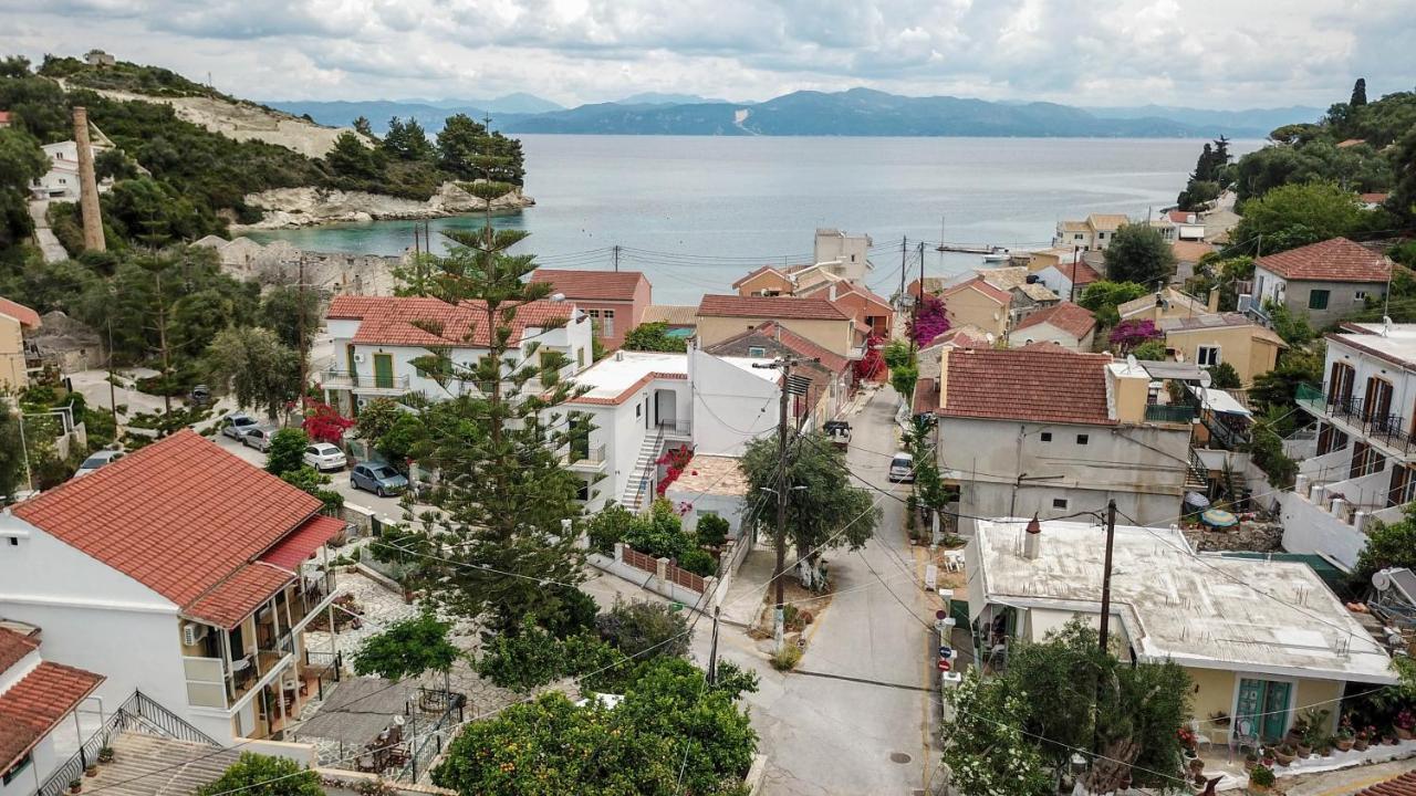 Arthur House Longós Buitenkant foto