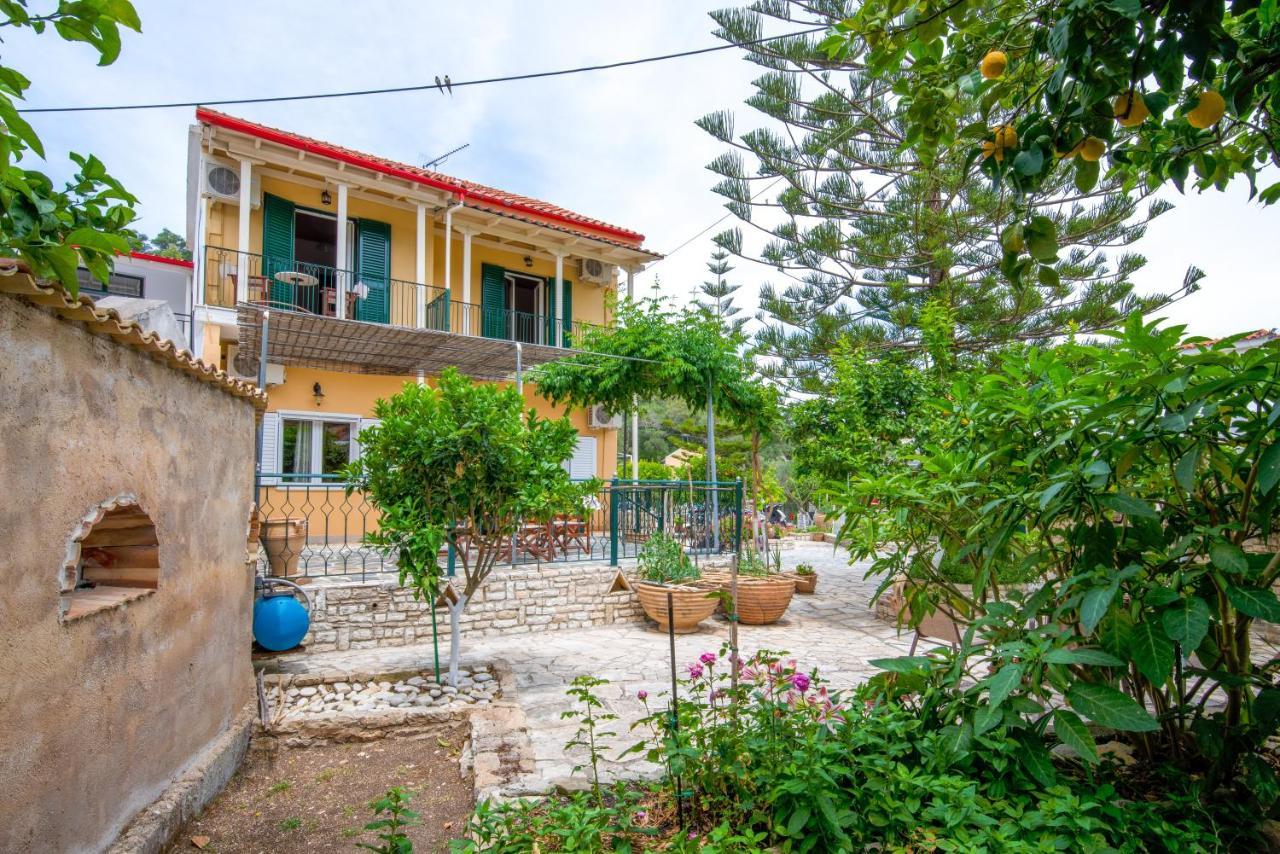 Arthur House Longós Buitenkant foto